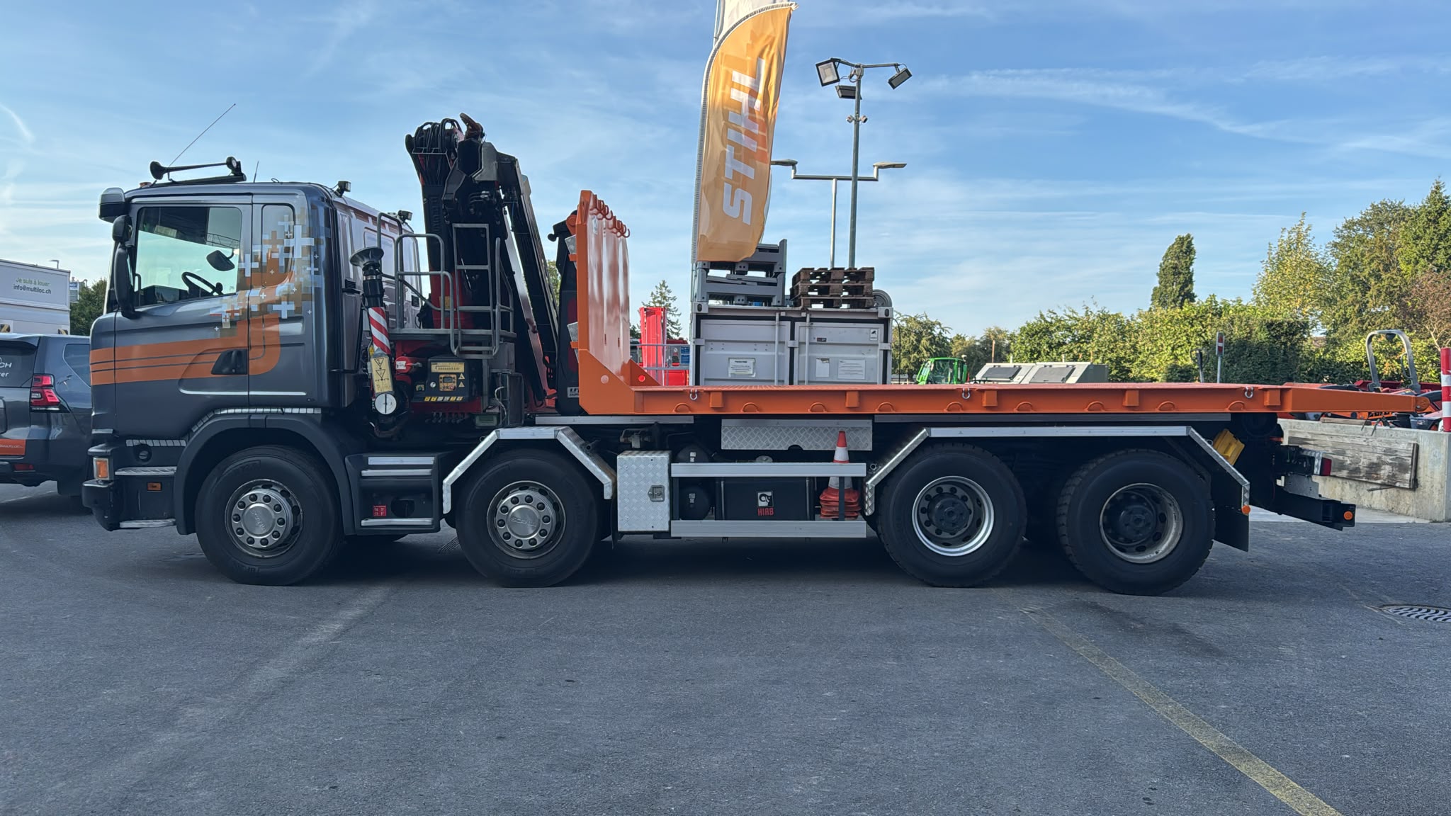 Camion grue MLH Services